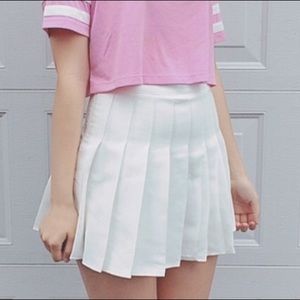 SHEIN White pleated Skirt